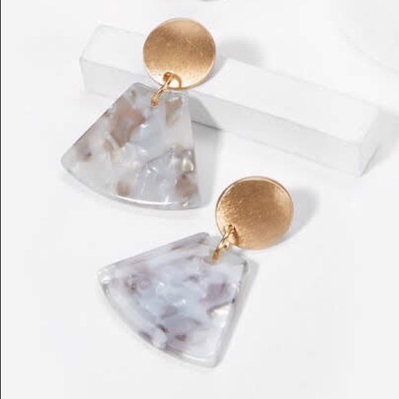 Jewelry - Disc and fan shaped drop earrings Jewelry - Disc and fan shaped drop earrings